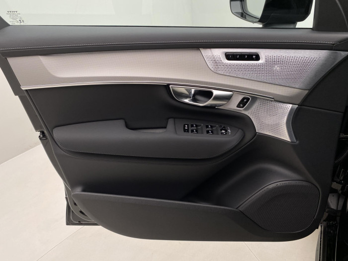 Volvo XC90 B5 AWD BLACK EDITION PLUS 7m