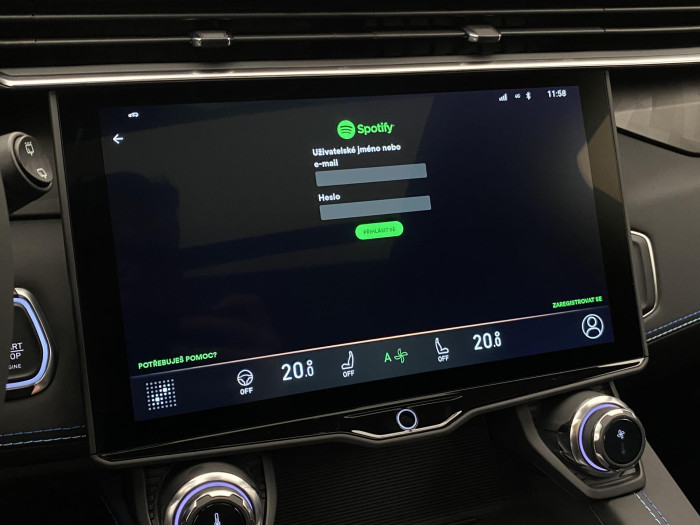 Lynk & Co 01 PHEV DCT AUT 1.maj REZERVACE