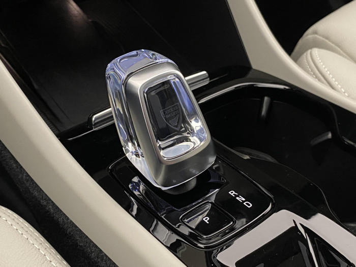 Volvo XC40 B4 AWD ULTIMATE BRIGHT CZ