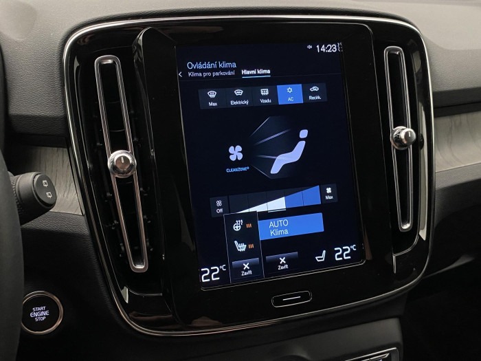 Volvo XC40 B4 AWD INSCRIPTION AUT CZ