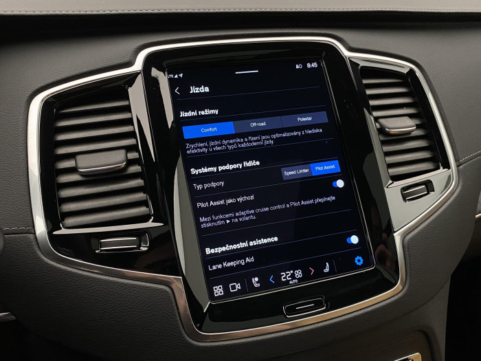 Volvo XC90 B5 AWD PLUS BRIGHT REZERVACE