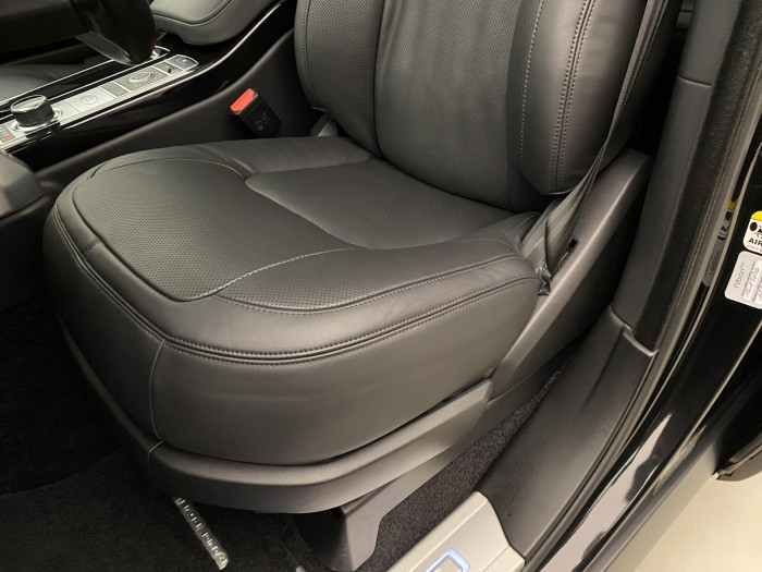 Land Rover Range Rover SDV6 AWD VOGUE REZERVACE