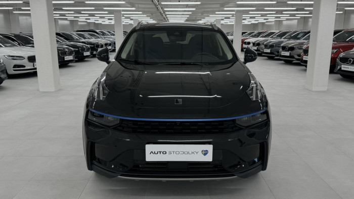 Lynk & Co 01 PHEV DCT AUT 1. maj.