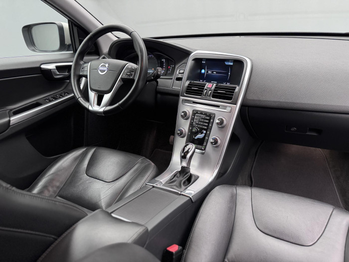 Volvo XC60 D4 SUMMUM AUT CZ 2.4 d Summum