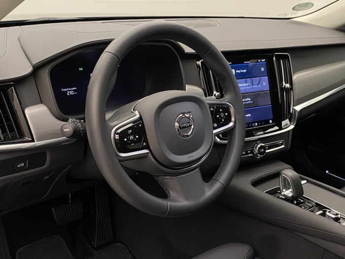 Volvo V90 CC B4 AWD PLUS AUT CZ 1.maj.