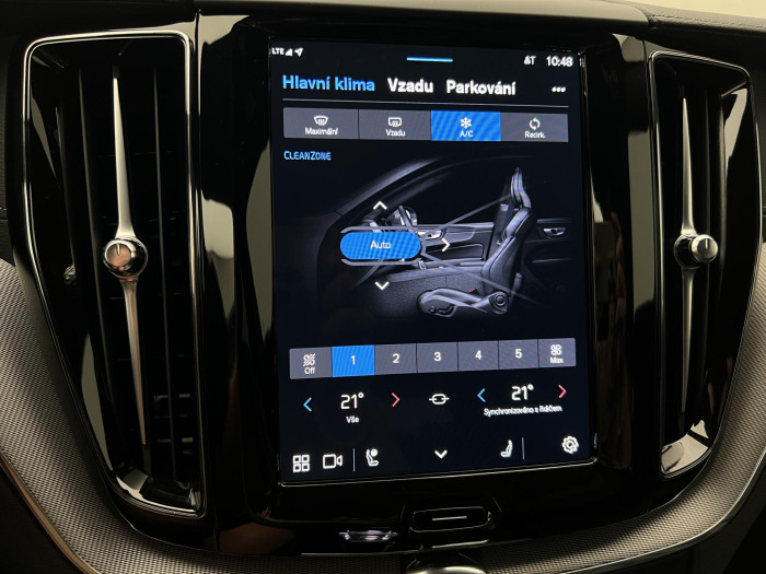 Volvo XC60 B5 AWD BLACK EDITION ULTIMATE 2.0 Edition