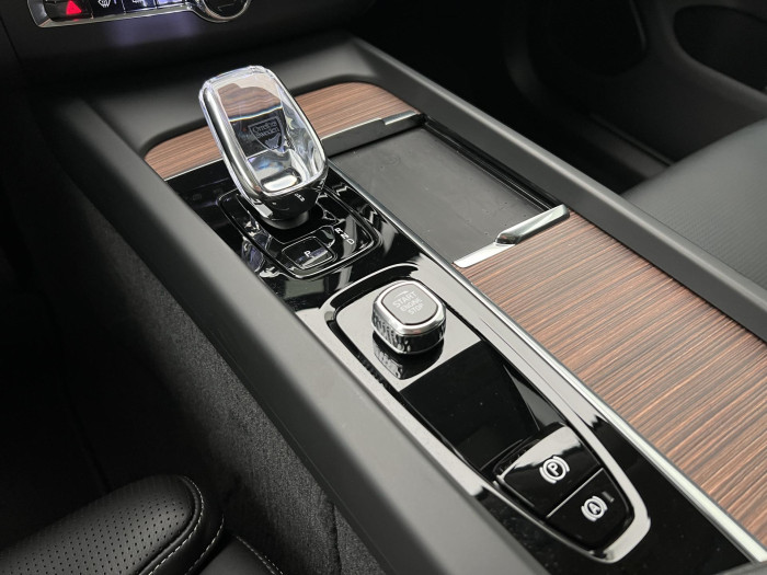 Volvo XC60 T6 AWD RECHARGE PLUS BRIGHT