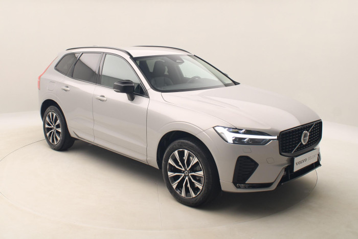 Volvo XC60 B4 AWD PLUS DARK AUT CZ 1.maj
