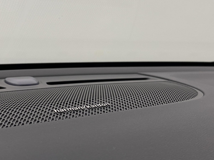 Volvo XC40 B4 DARK PLUS AUT CZ