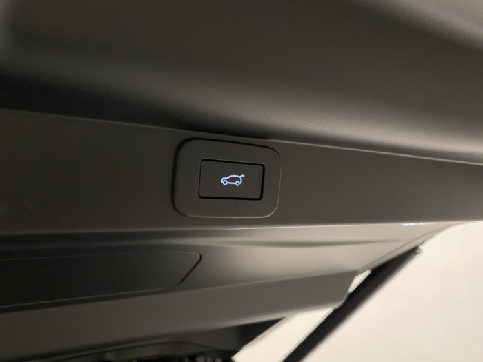 Land Rover Range Rover P530 AUTOBIOGRAPHY LWB