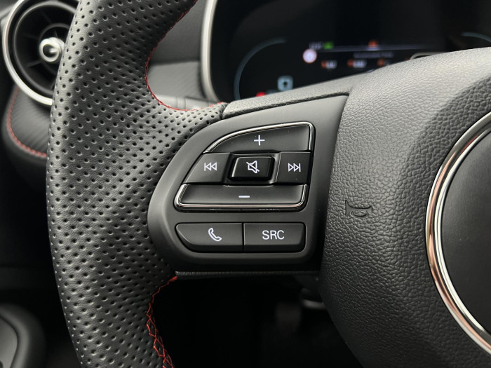 MG ZS EMOTION PLUS 1.5DVVT CZ 1.maj.