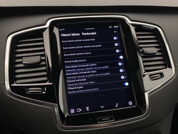 Volvo XC90 B5 AWD PLUS BRIGHT REZERVACE 2.0 Plus