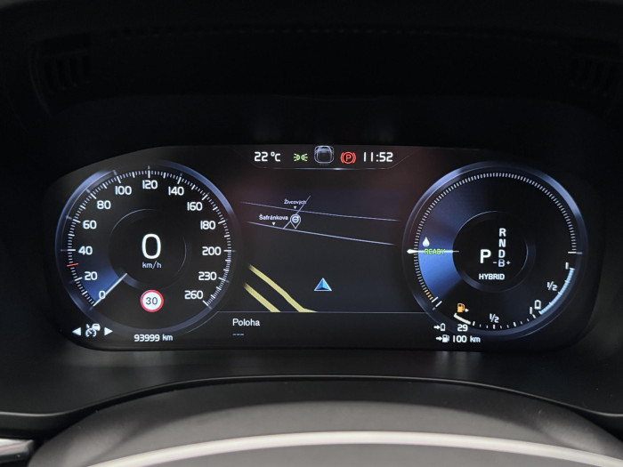 Volvo XC60 T8 AWD RECHARGE R-DESIGN AUT