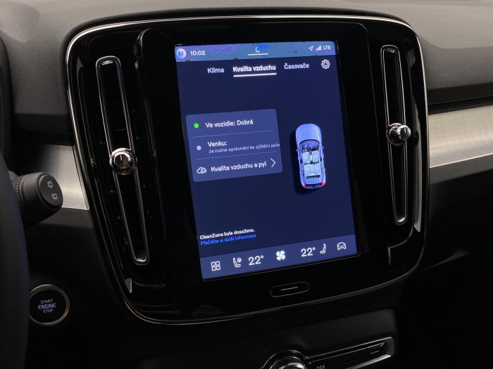 Volvo XC40 B3 DARK PLUS AUT CZ