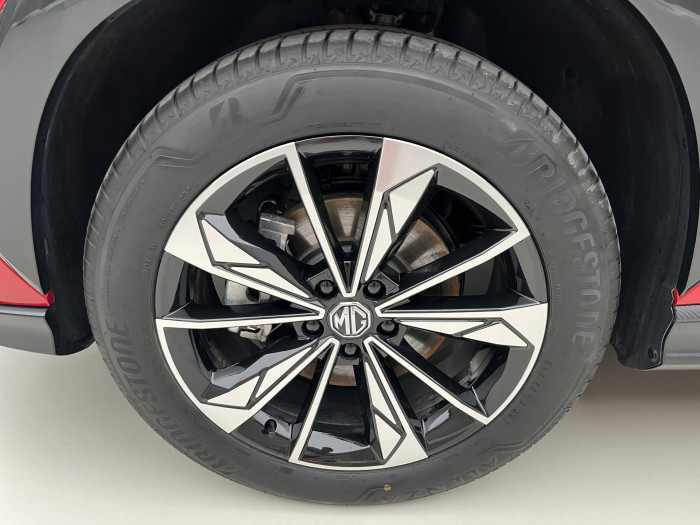 MG HS EMOTION 1.5 TGI 7DCT CZ 1.maj.