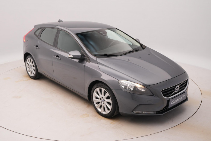 Volvo V40 D2 NEZ. TOPENÍ 1.6 d