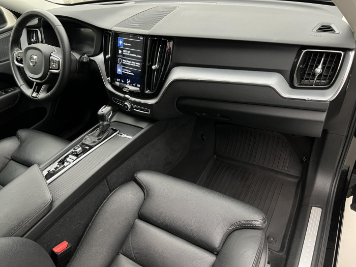 Volvo XC60 D4 AWD MOMENTUM AUT 2.0 d Momentum