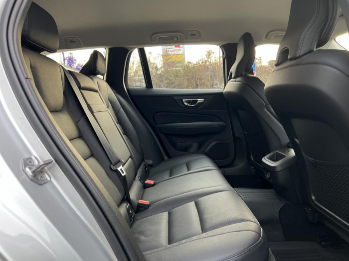 Volvo V60 CROSS COUNTRY B4 AWD Aut 1.maj