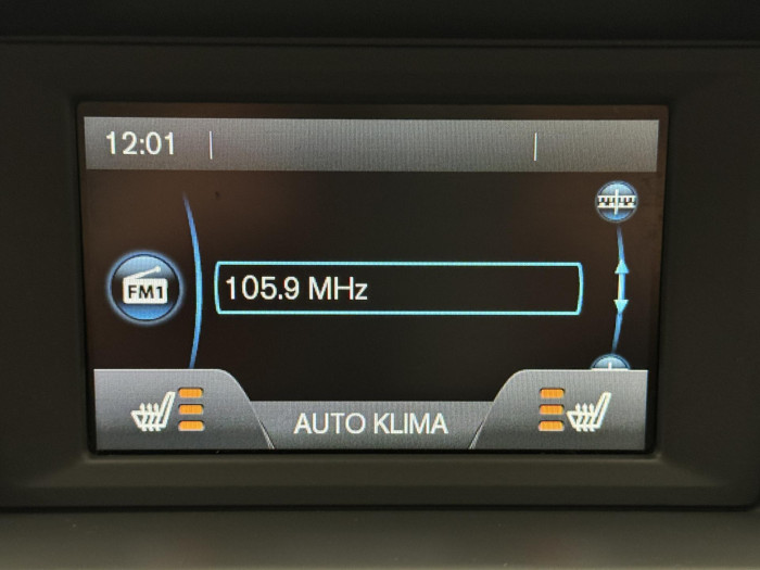 Volvo V70 D4 MOMENTUM CZ 1.maj 2.0 d Momentum