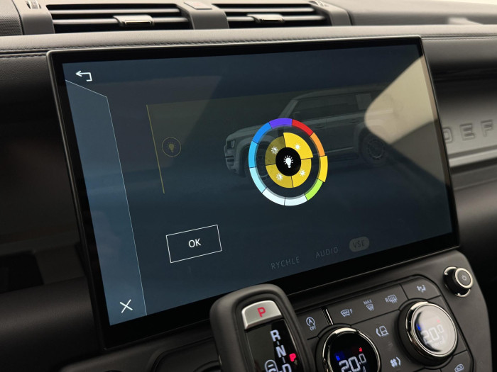 Land Rover Defender OCTA P635