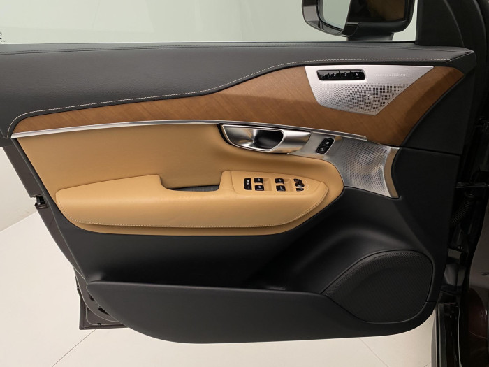 Volvo XC90 B5 AWD INSCRIPTION AUT CZ