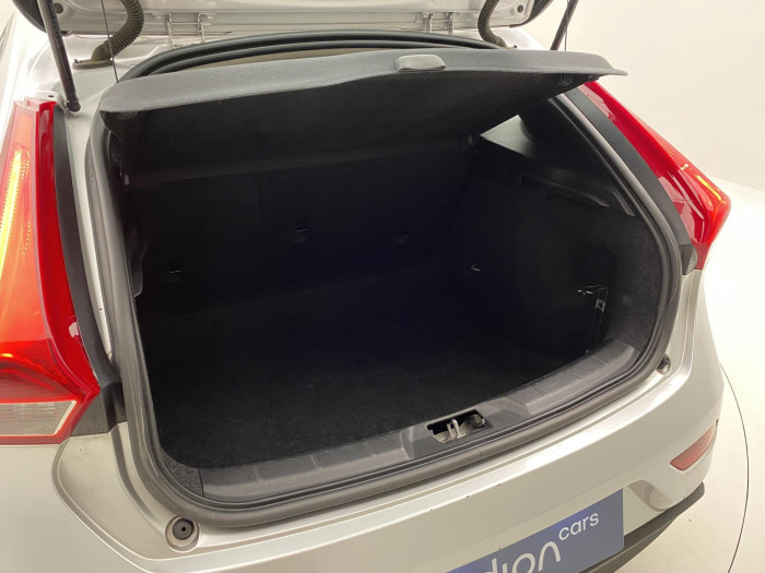 Volvo V40 D2 ES 2.0D 88kW TAŽNÉ 2.0 d d