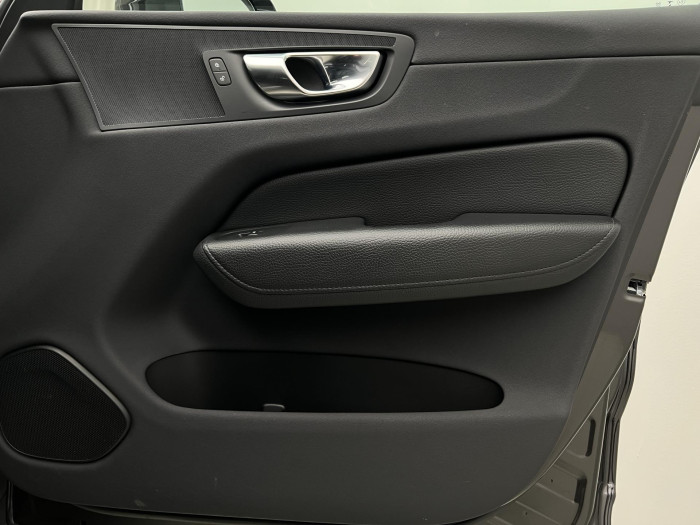 Volvo XC60 B4 INSCRIPTION AUT