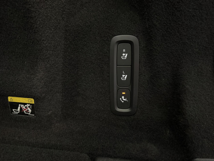 Volvo XC60 D5 AWD INSCRIPTION AUT CZ 2.0 d