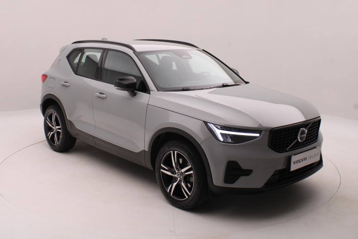 Volvo XC40 B3 DARK PLUS AUT CZ