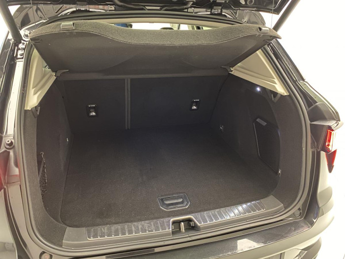 Lynk & Co 01 PHEV DCT AUT REZERVACE