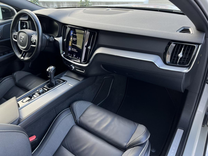 Volvo V60 D3 R-DESIGN 1.maj. 2.0 d