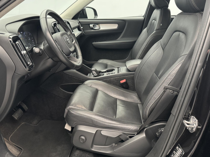 Volvo XC40 D4 AWD MOMENTUM AUT 2.0 d Momentum