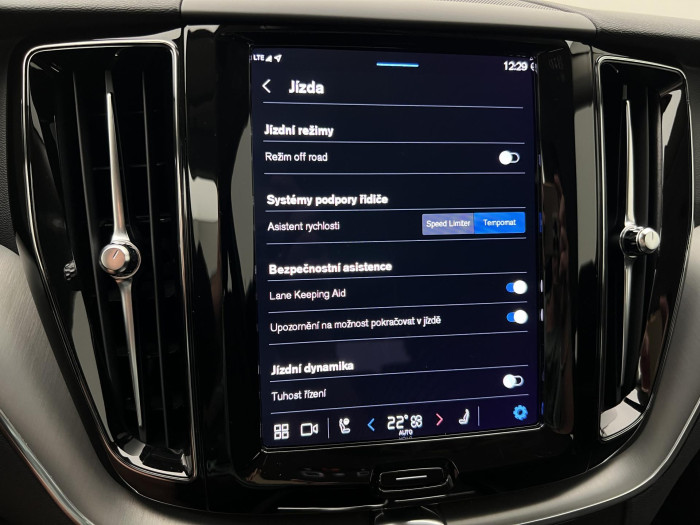 Volvo XC60 B4 MOMENTUM PRO AUT 1.maj. 2.0 Momentum