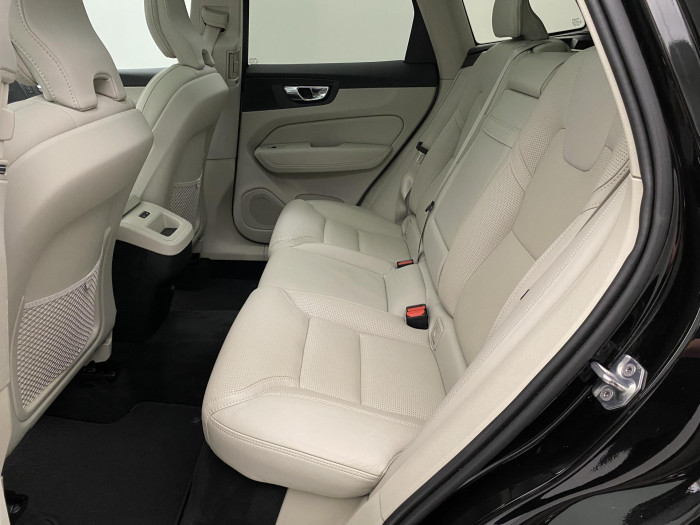 Volvo XC60 T6 AWD INSCRIPTION CZ AUT