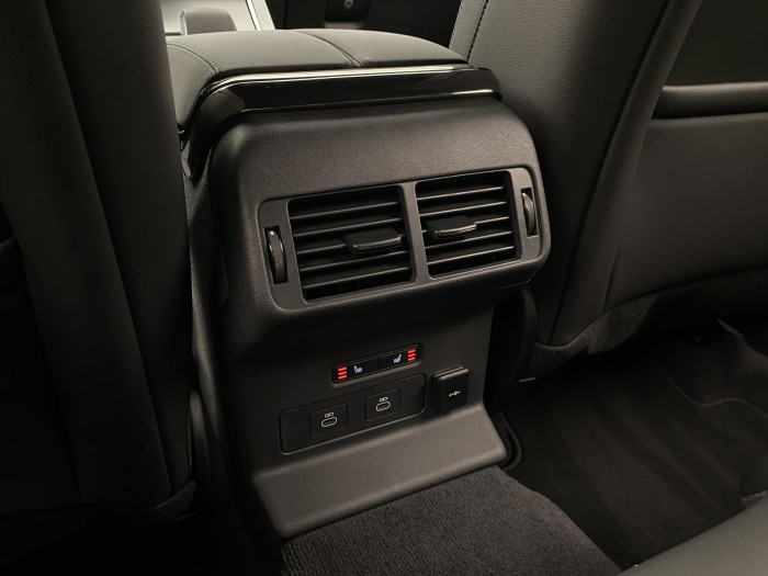 Land Rover Range Rover Velar D200 S AUT AWD 2.0 d