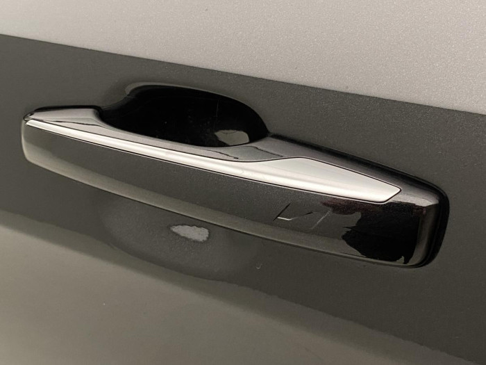 Lynk & Co 01 PHEV DCT AUT 1.maj. REZERVACE