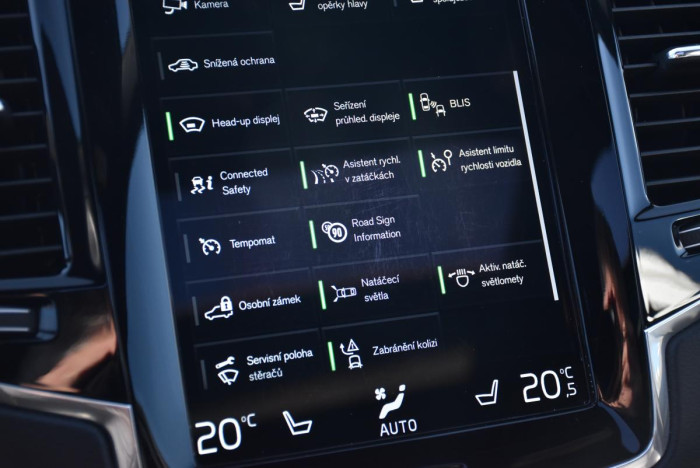 Volvo XC90 B5 AWD R-Design AUT REZERVACE