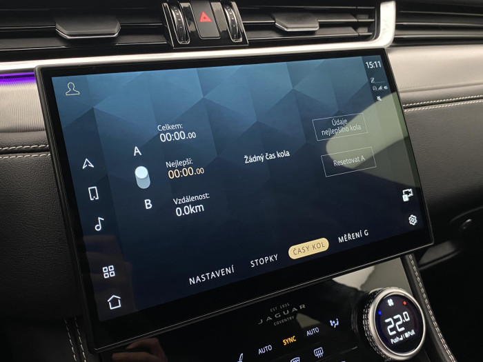 Jaguar F-Pace P250 R-DYNAMIC SE REZERVACE 2.0 Dynamic SE