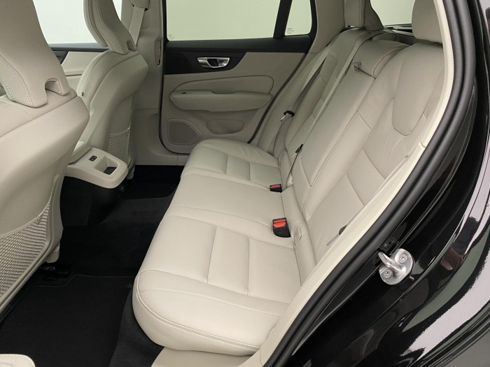 Volvo V60 B4 AUT BRIGHT PLUS