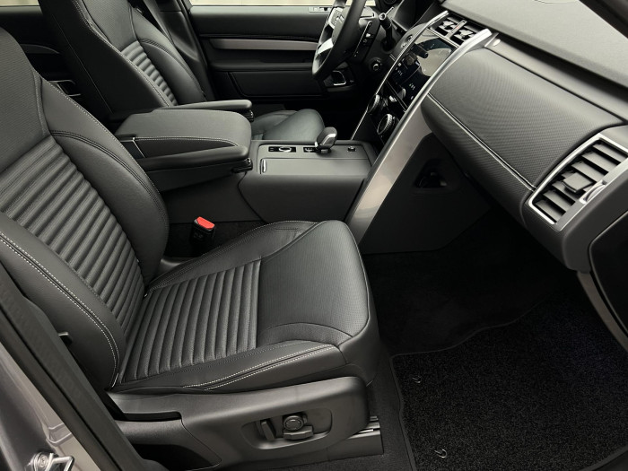 Land Rover Discovery D250 DYNAMIC SE AWD Aut 3.0 d Dynamic SE