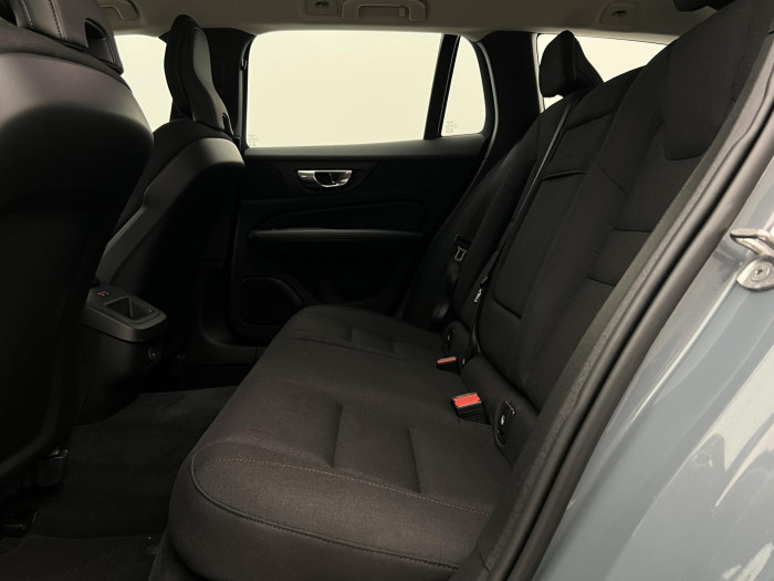 Volvo V60 B4 MOMENTUM AUT 2.0 Momentum