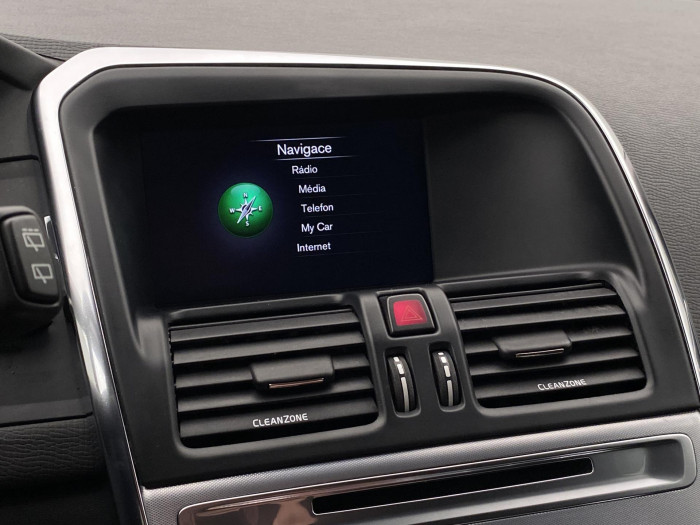 Volvo XC60 D4 AWD MOMENTUM AUT 2.4 d Momentum