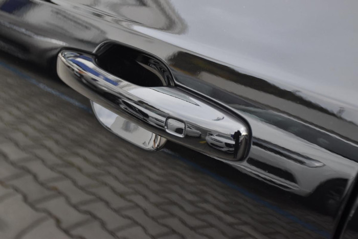 Volvo XC90 B5 AWD R-Design REZERVACE