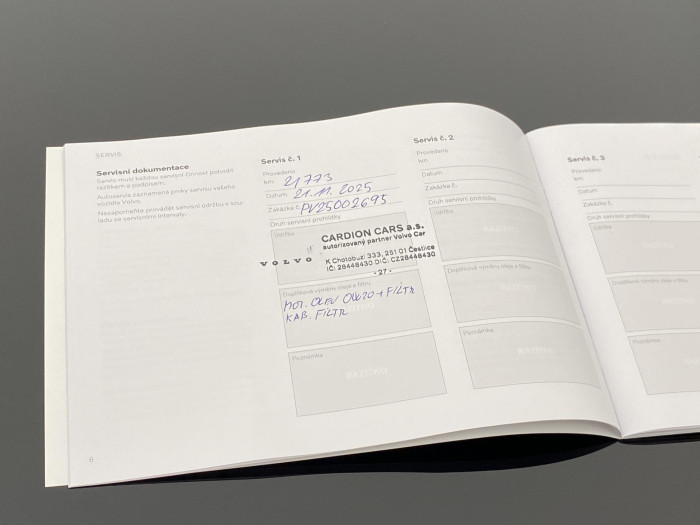 Volvo XC90 T8 AWD RECHARGE DARK ULTRA