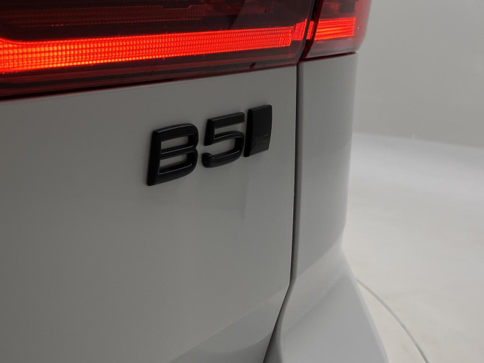 Volvo XC60 B5 AWD AUT PLUS BLACK EDITION