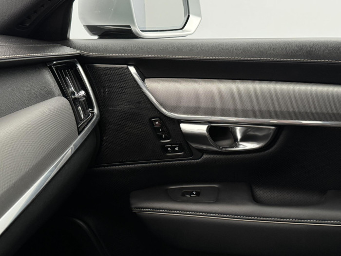Volvo V90 T4 R-DESIGN AUT
