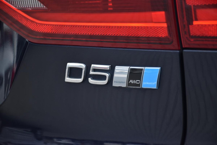 Volvo V90 D5 AWD INSCRIPTION REZERVACE 2.0 d