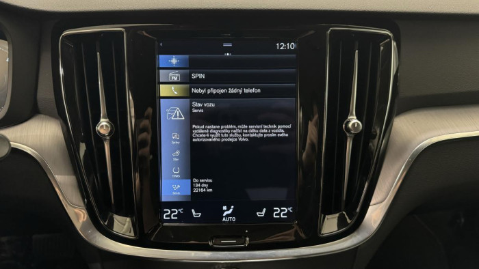Volvo V60 CROSS COUNTRY REZERVACE