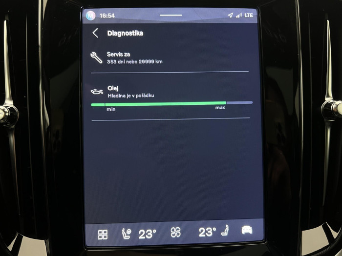 Volvo V60 B4 PLUS DARK AUT 1.maj.