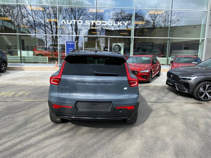 Volvo XC40 PURE ELECTRIC RECHARGE AUT AWD
